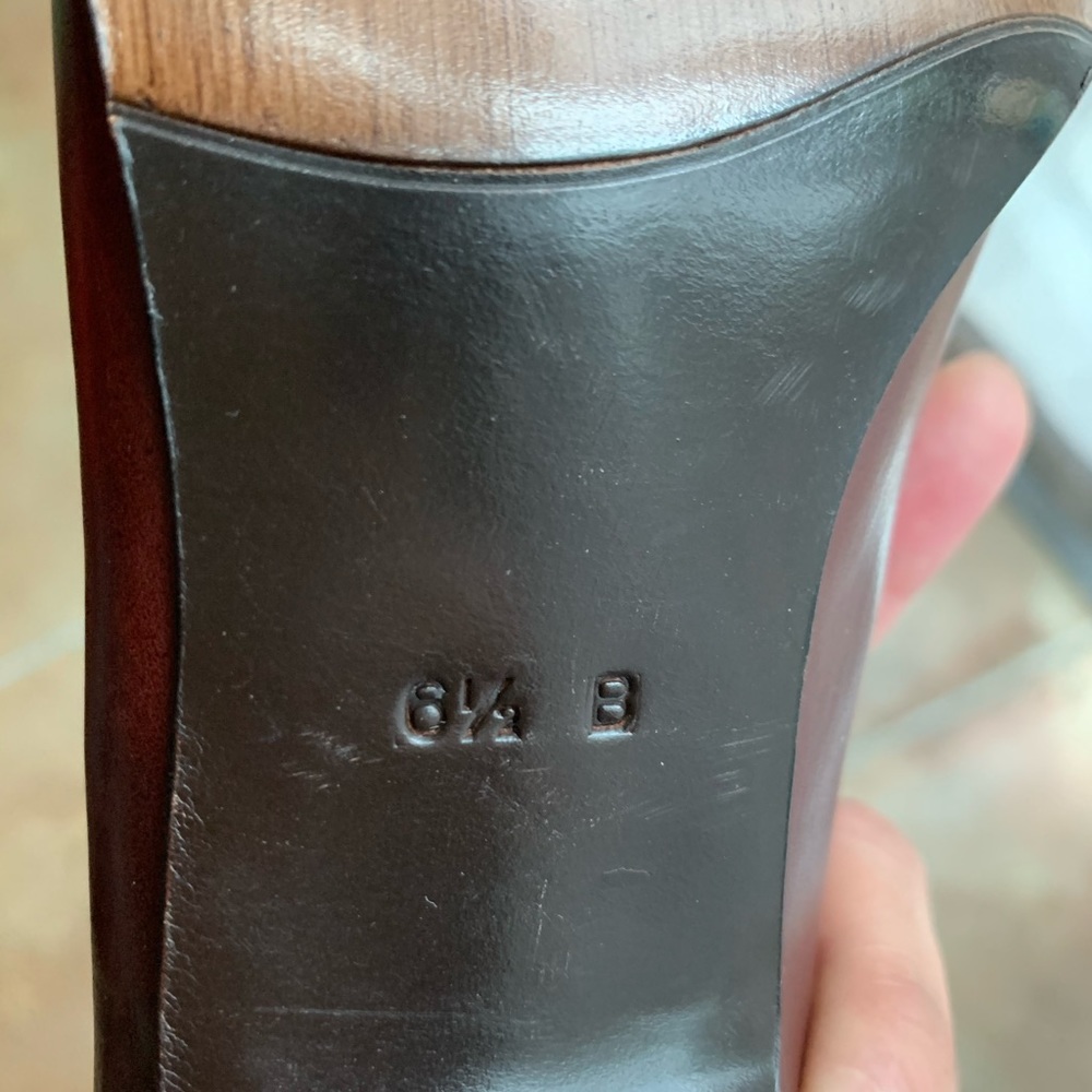 Cole Haan 6.5B leather pumps
